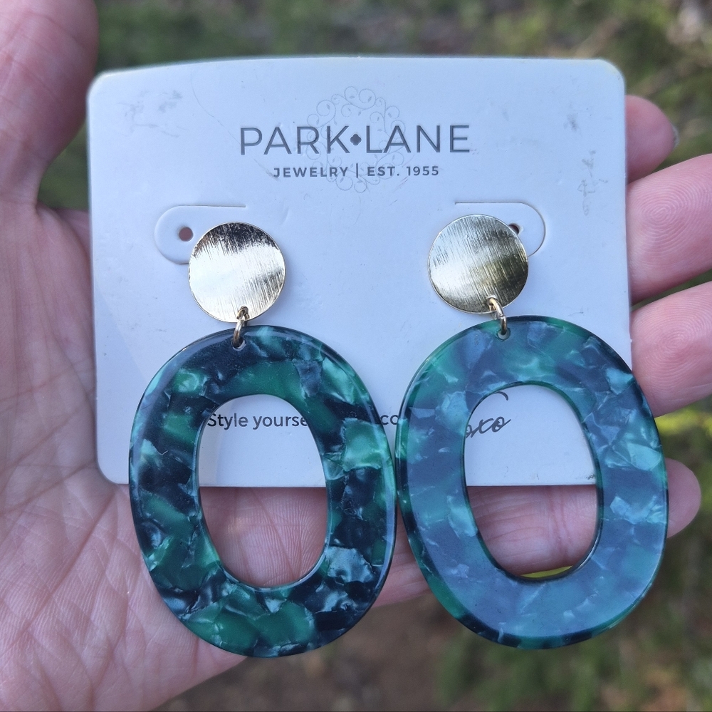 Park Lane Gold Tone Green Marbled Acrylic Or Lucite Statement Earrings